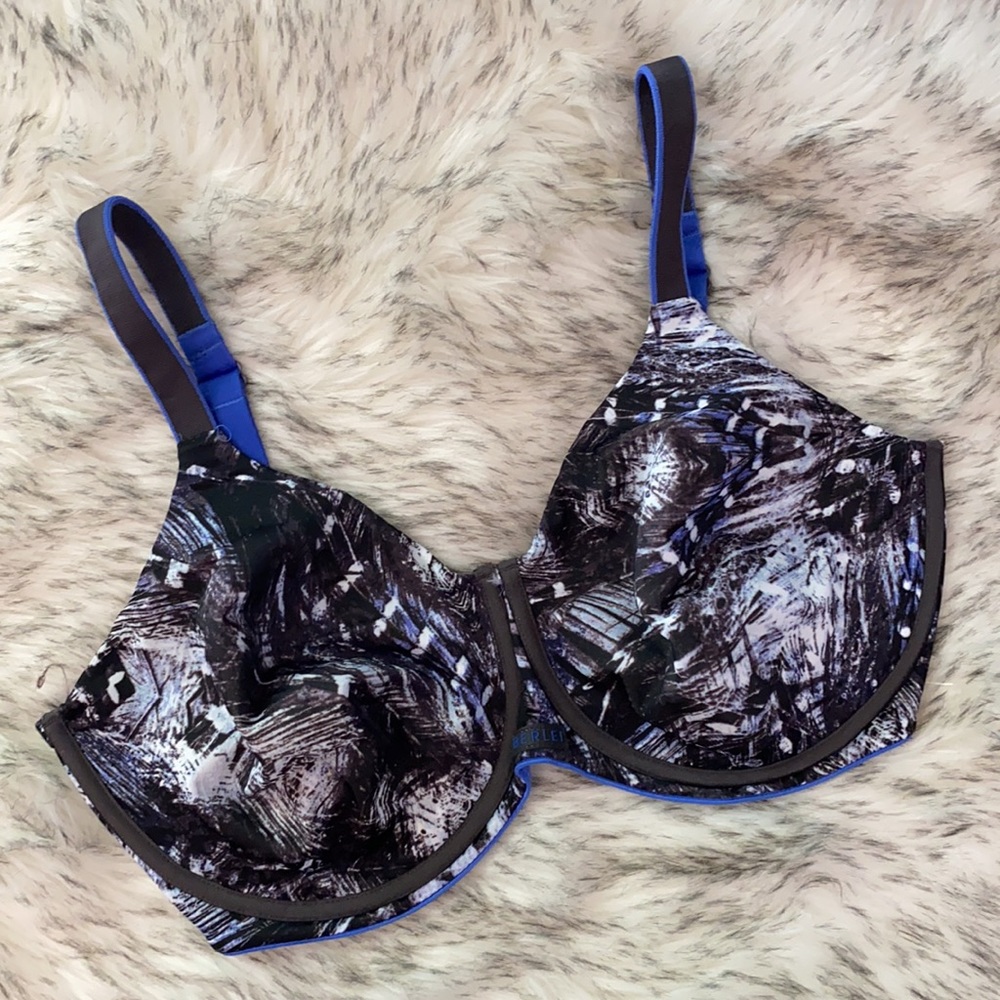NWOT BERLEI High Performance Athletic Sports Bra